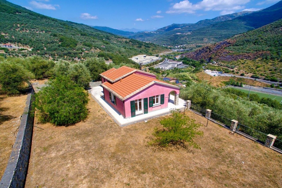 For sale villa in quiet zone Pontedassio Liguria foto 1